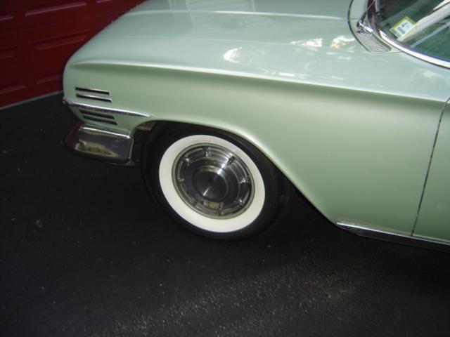 1960 impala 4dr sedan grn 49.JPG